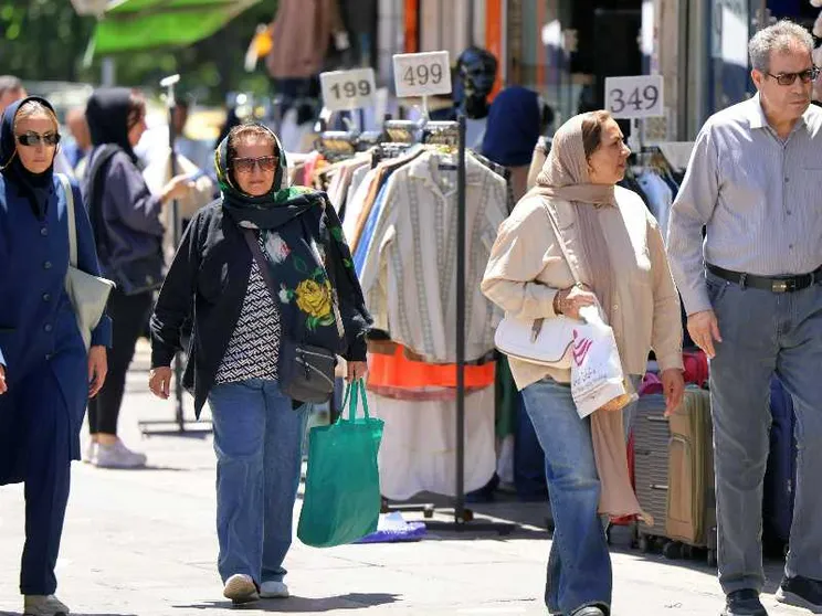 Niente carne e riso: gli iraniani senza più speranze (ma torna internet)