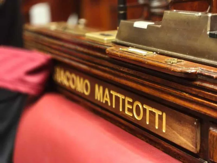 «Scranno 14, Matteotti»: all’intitolazione fanno discutere le assenze del centrodestra