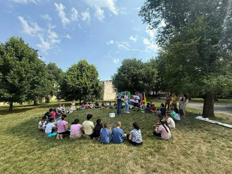 Gli studenti del Giambellino "inventano" il quartiere con il dizionario della periferia