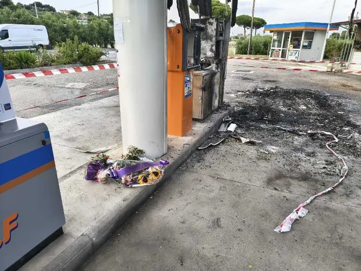 Strage di Amendolara, choc e fiori per i braccianti morti. Sotto protezione i due superstiti