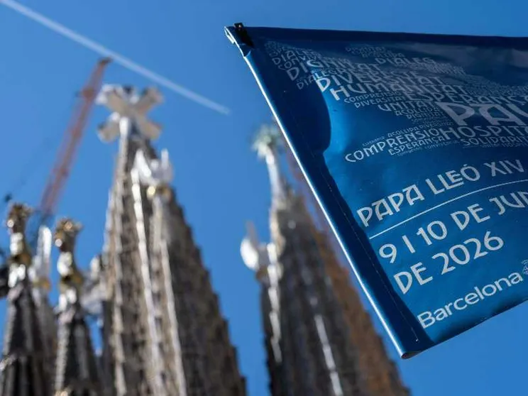«La pace, la Sagrada Família, i migranti: il Papa in Spagna chiama ad alzare lo sguardo»