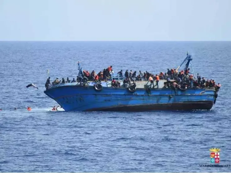Patto Ue sui migranti, l'Italia parte in anticipo. Frontiere, trattenimenti e ricorsi: ecco cosa cambia