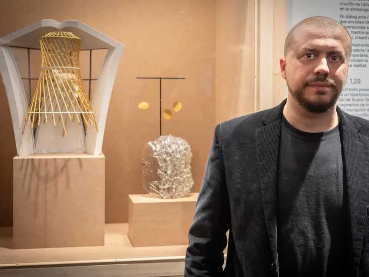 Mastrovito: «Nel mio Agnello per la Sagrada Família risplende la luce del cosmo»
