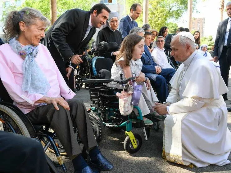 «Noi medici con il Papa dalla parte della vita. E della pace»