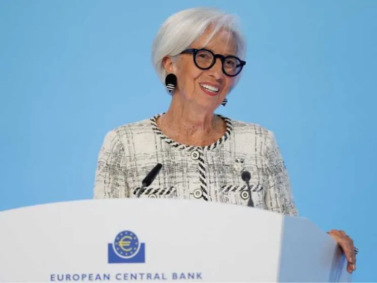 La Bce come previsto alza i tassi, aumento dello 0,25%