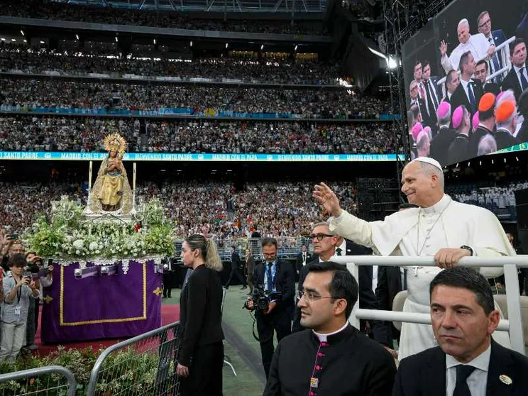 Papa Leone in Spagna, il trionfo della “perfetta letizia”