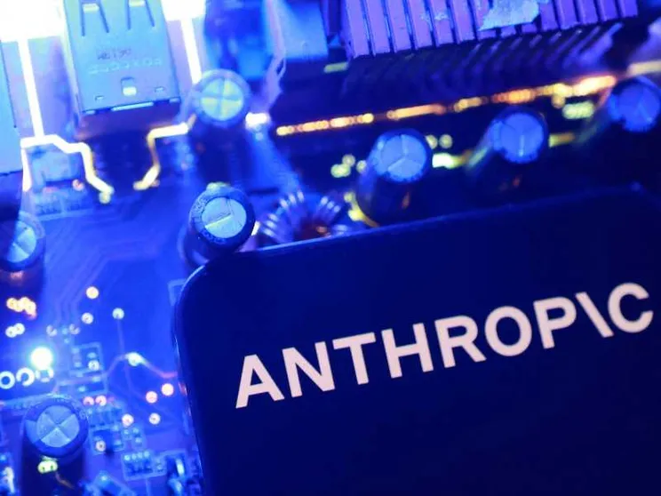Anthropic ha sospeso i modelli di Intelligenza artificiale più potenti su pressioni del governo Usa