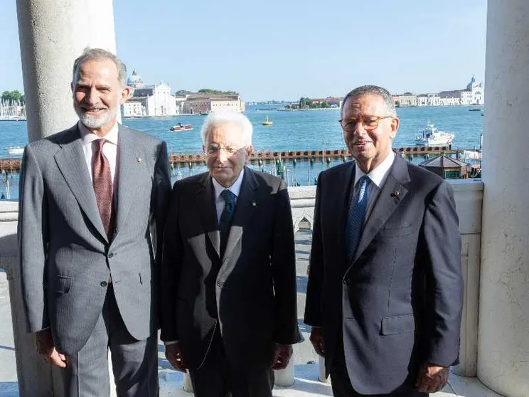 Lo sprone di Mattarella sull'intelligenza artificiale: è un processo da governare, l'Ue prenda decisioni concrete