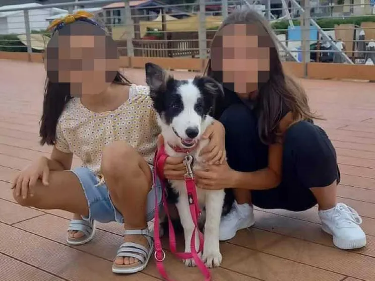 Un'immagine pubblicata sul profilo Facebook di Stefano Di Giacinto delle sue due figlie, Sarah e Alisya, le due sorelle di 16 e 12 anni scomparse da una casa famiglia a Civitella Alfedena e ritrovate dai carabinieri a Formia