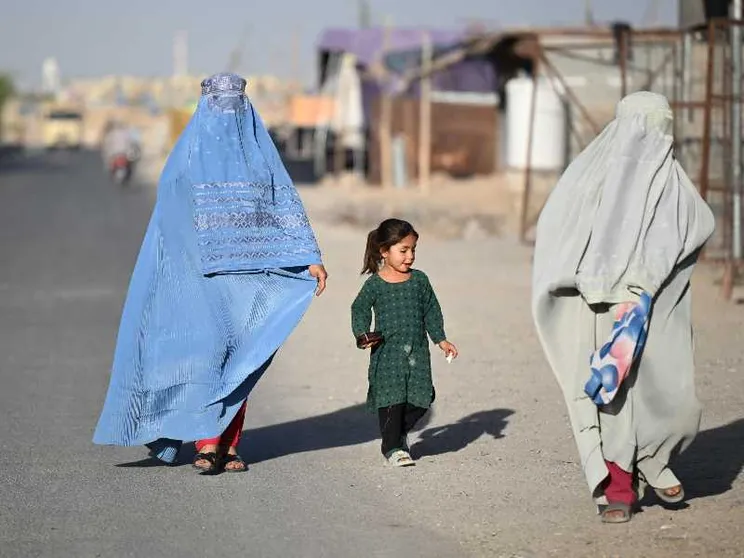 La Commissione Ue accoglie cinque taleban. Con il regime di Kabul dialogo sui rimpatri