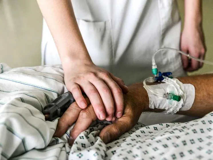 Il suicidio assistito e la vita di ciascuno di noi: ciò che conta è la cura e la relazione