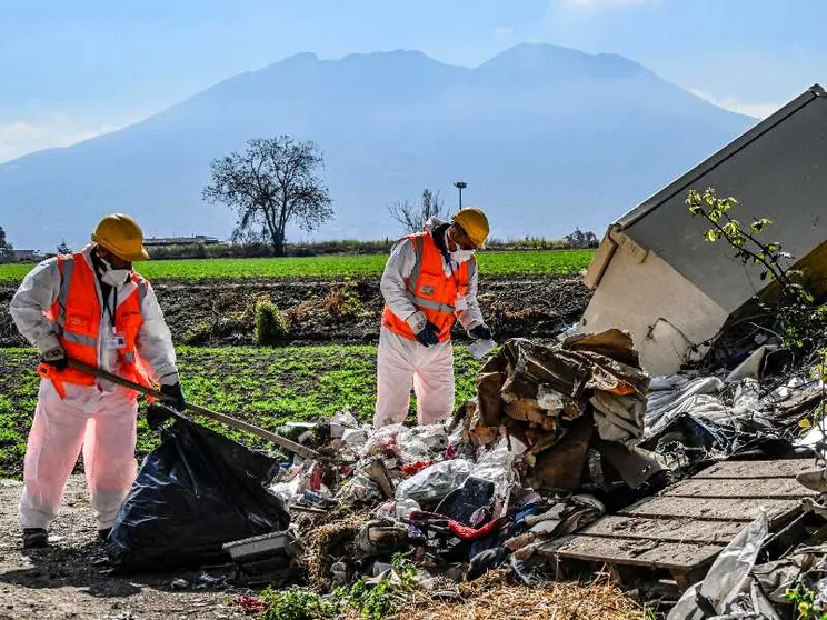 La Terra dei fuochi brucia ancora: «In aumento i rischi sanitari»