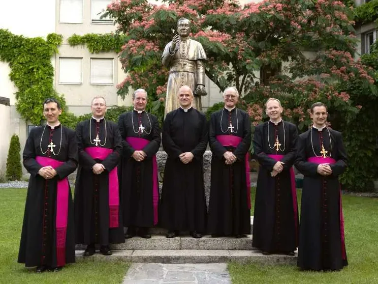 La Fraternità San Pio X risponde alla scomunica: «Ingiusta e invalida»