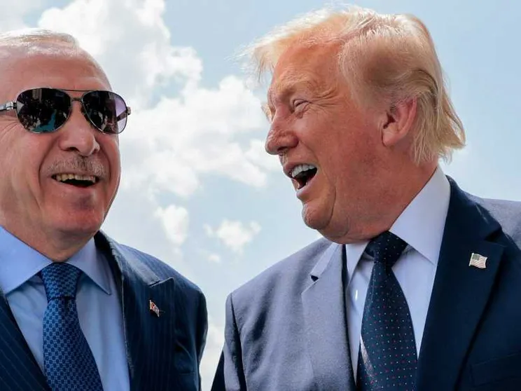 Patriot, aerei, droni: a margine del vertice Nato c'è il business delle armi