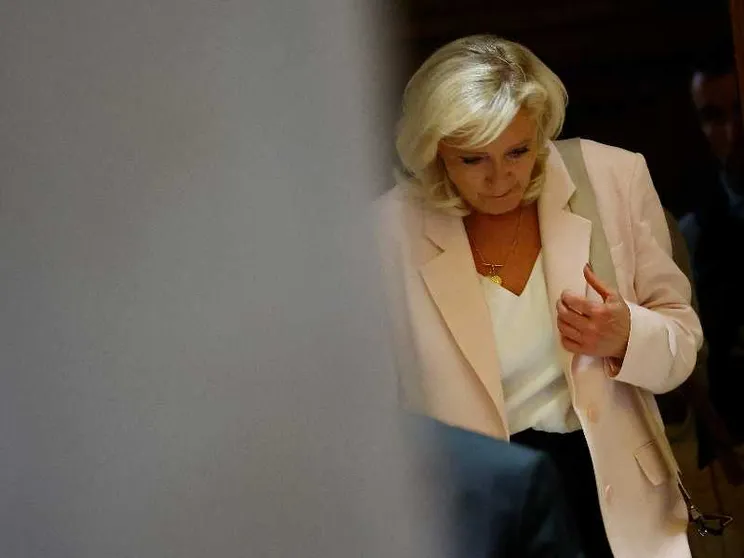 Ecco perché Le Pen nonostante la condanna si potrà candidare all'Eliseo