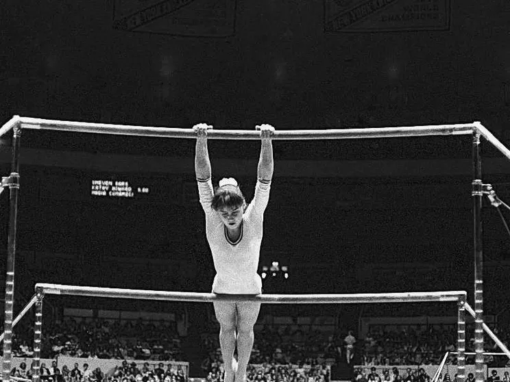 Nadia Comaneci, cinquant'anni dal primo 10 perfetto: la bambina che cambiò la ginnastica