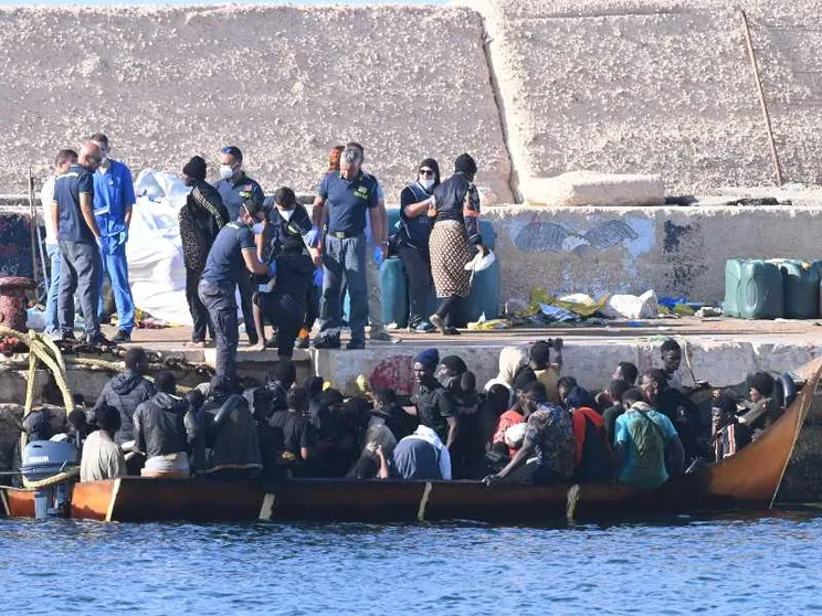 Riprendono le traversate del Mediterraneo, a Lampedusa 253 arrivi in poche ore