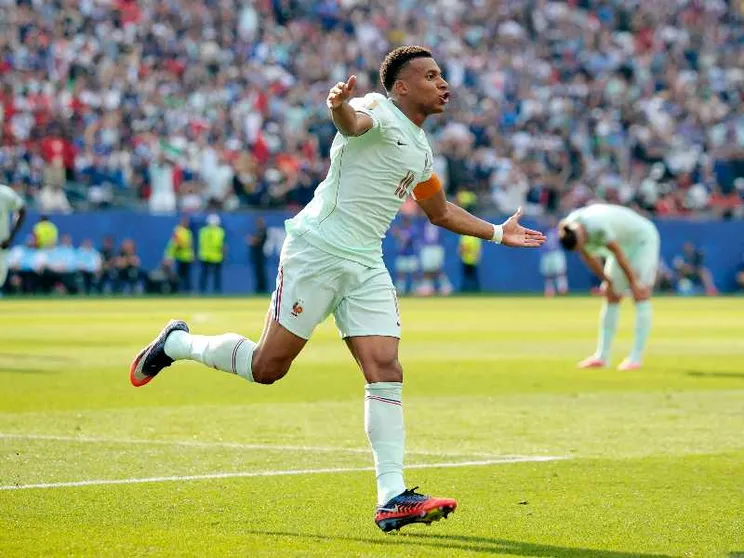 Calcio, il destino del Mondiale nei piedi di pochi eletti