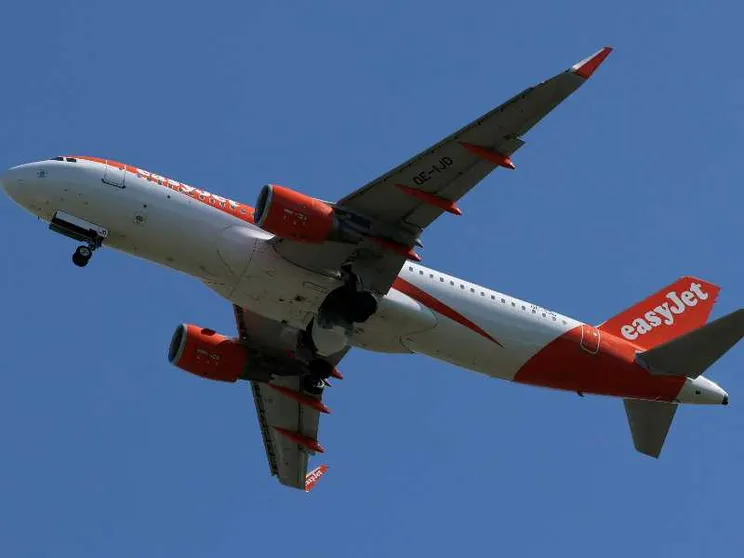 C'è un'altra offerta: ora è asta per easyJet