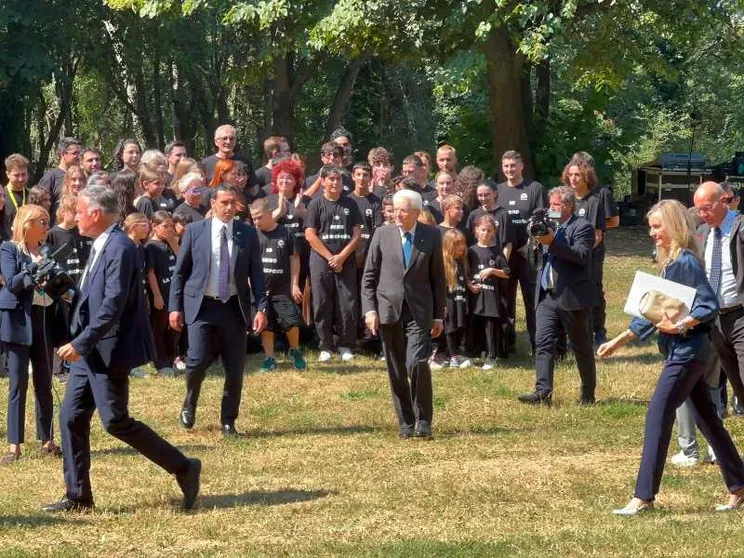 Mattarella a Seveso: «Intollerabile irresponsabilità dei vertici aziendali»