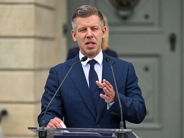 Ungheria, il Parlamento approva un emendamento costituzionale per costringere il presidente Sulyok a dimettersi