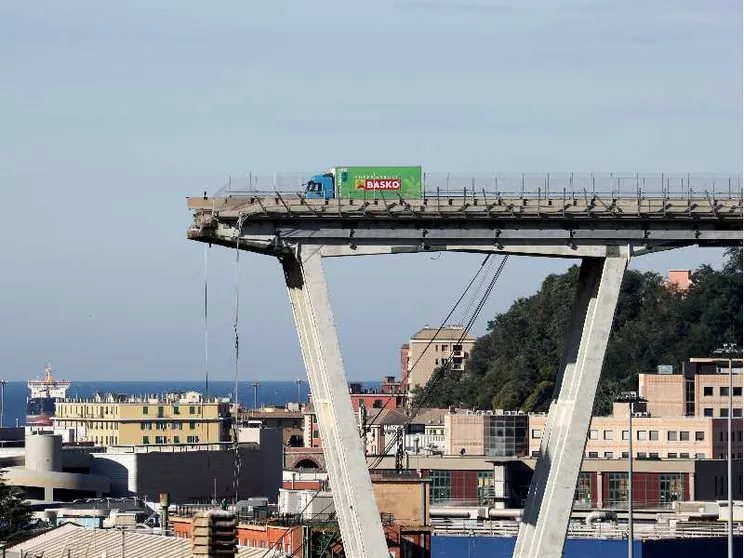 «Nessuna condanna ce li restituirà»: l'attesa dei familiari delle vittime del ponte Morandi