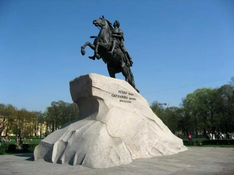 Ma chi sono davvero i russi? Il viaggio dalla «Terza Roma» all’era degli zar
