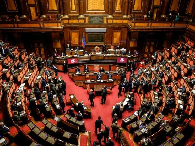 Latte crudo, dal Senato l'appello a etichette più chiare per i bambini