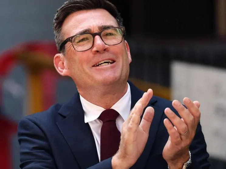 La «nuova strada» di Burnham, da Manchester a Downing Street. «Sono pronto»