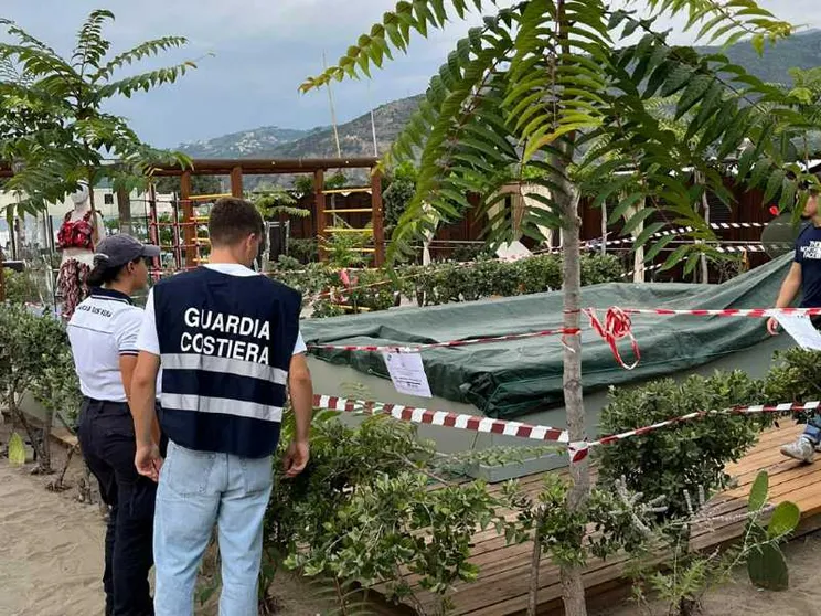 Non ce l’ha fatta Alice, la bimba
rimasta incastrata in piscina
