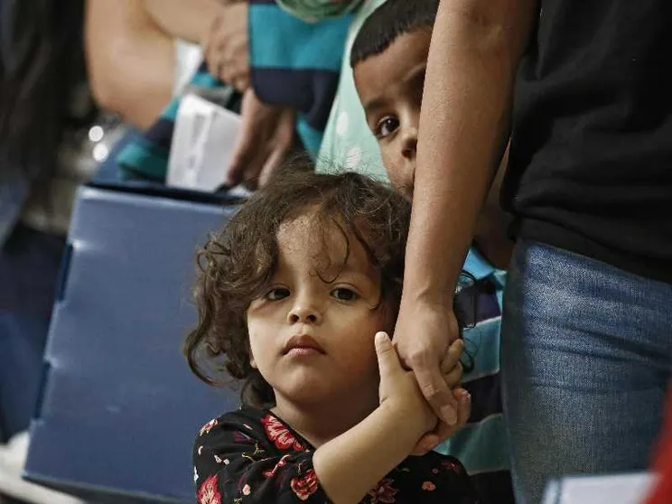 Il vescovo di Palm Beach: «I bimbi separati dai genitori dopo le deportazioni sono una ferita»