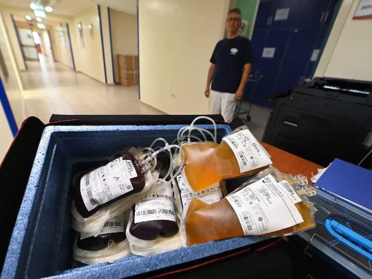A Napoli manca il sangue negli ospedali e gli interventi in sala operatoria sono a rischio