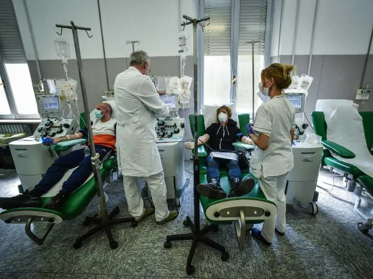 Manteniamo un limite giuridico al suicidio assistito: bisogna proteggere i malati