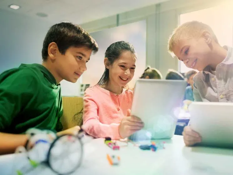 I risultati dei test Invalsi chiedono di ripensare il digitale a scuola