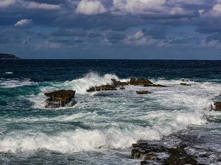 «Il Mediterraneo mai così caldo. Ci sono picchi di temperatura fino a 8 gradi in più»