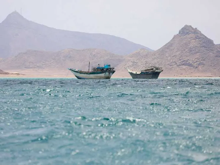 Qual è la situazione negli Stretti? Hormuz è chiuso, Bab al-Mandeb no