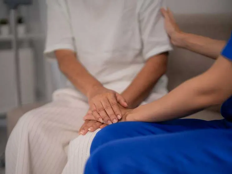 La Consulta ha confermato i limiti al suicidio assistito: «Le Regioni non possono sostituirsi allo Stato»