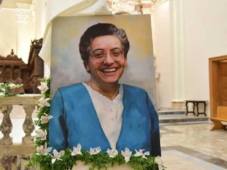 Il ritratto della serva di Dio Antonia Cosima Guadalupi, Antonietta (Brindisi, 22 novembre 1947 - Milano, 30 luglio 2001), esposto a Brindisi per l’apertura della causa di beatificazione