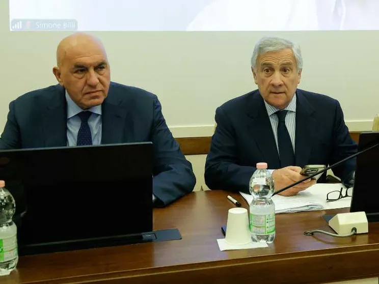 (S-D) Il ministro della Difesa Guido Crosetto e il ministro degli Affari Esteri Antonio Tajani in Commissioni riunite del Senato durante l'informativa sugli esiti del Vertice NATO che si è tenuto ad Ankara, Roma, 28 luglio 2026. ANSA/GIUSEPPE LAMI