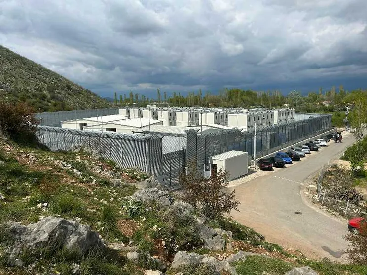 Ue e migranti. Un modo elegante per non affrontare il problema? Appaltarlo