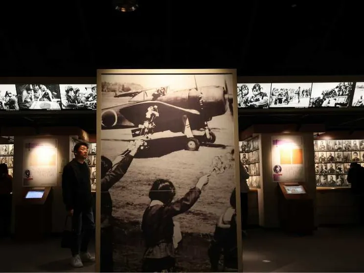 L’irrisolta memoria del Giappone tra il dolore di Hiroshima e l'epica dei kamikaze