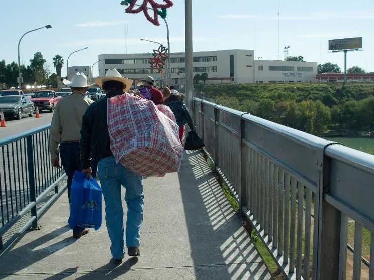 Lavoro negli Usa, casa in Messico: in America due città di frontiera spiegano il paradosso migranti