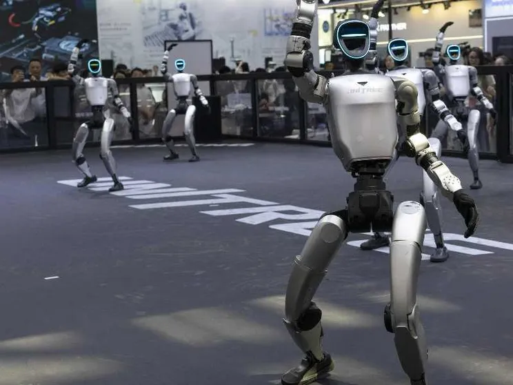 Dalla fantascienza alla fabbrica (e alla finanza): l’era dei robot umanoidi è cominciata per davvero
