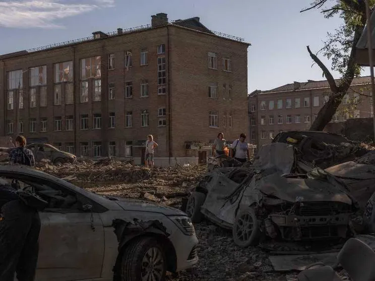 Il raid russo su Kiev semina morte e distruzione. Colpito anche un ospedale pediatrico