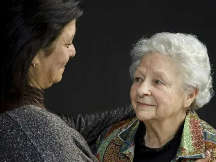 «Amare è fare la strada insieme». Le “sorelle del dolore” e il titolo del Meeting