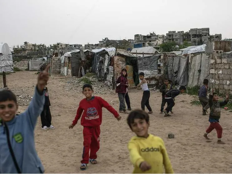 Bambini palestinesi nel sud di Gaza