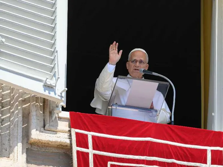 Papa Leone XIV all'Angelus in piazza San Pietro del 23 agosto 2026 / VATICAN MEDIA