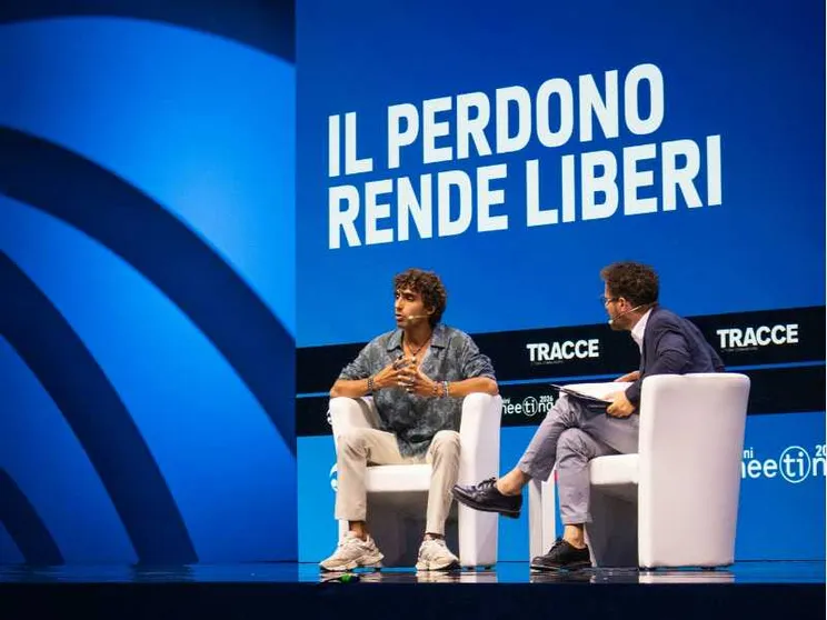 Un momento della testimonianza di Davide Simone Cavallo