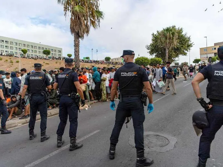 Da Ceuta alla benzina, benvenuti nel Paese delle proroghe