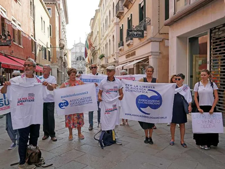 Ma davvero l’aiuto a suicidarsi è una “risposta” alla sofferenza?